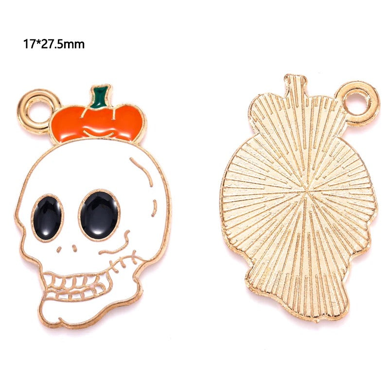 EC 1870 Skull ghost enamel charm ( 1 pc )