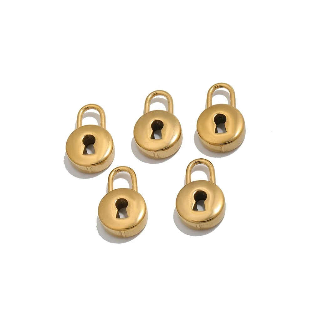 SS 1152 - lock charm 18k gold plated stainless steel - per piece - anti tarnish