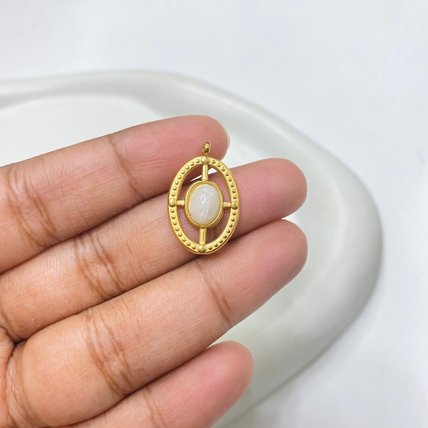 SS 1543 Oval stone charm 18k gold plated stainless steel ( 1 pc ) - anti tarnish