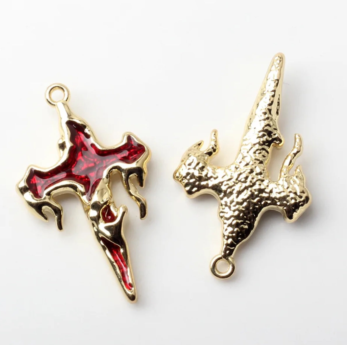 GP 1006 Red dripping cross gold plated charm - Anti tarnish - per piece