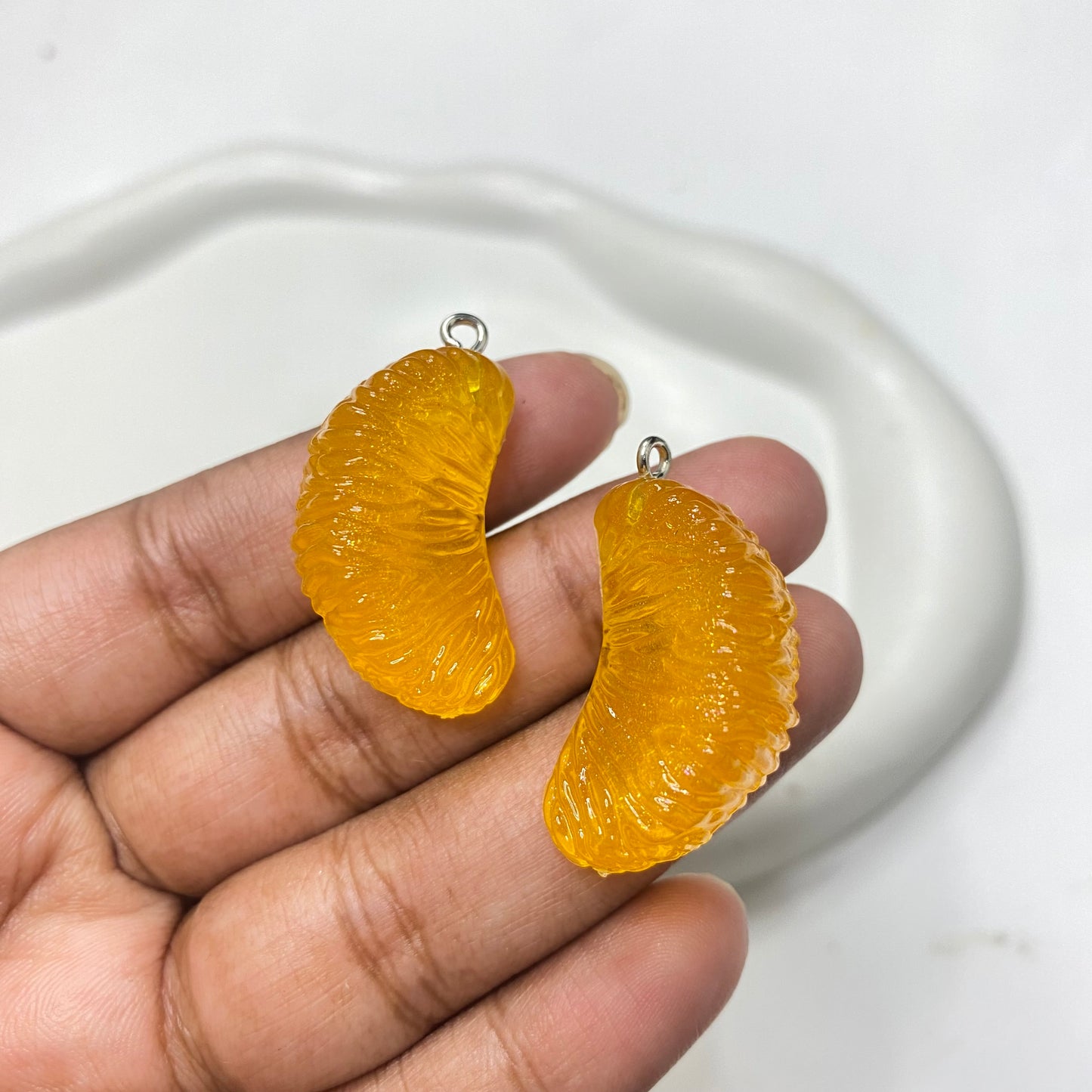 RC 1355 orange pulp fruit resin charm with hooks- per piece