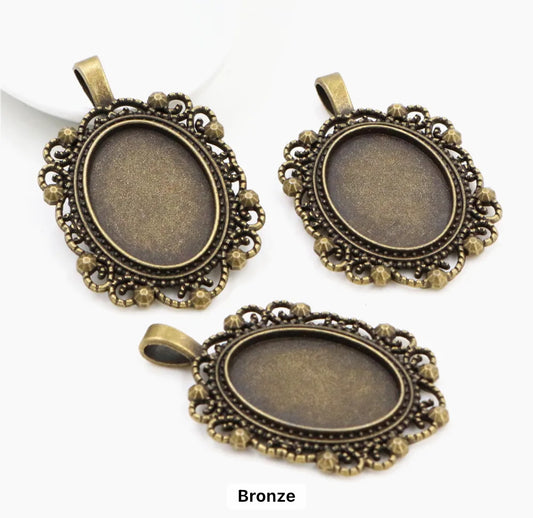 CB 1327 Antique bronze cameo pendant - per piece