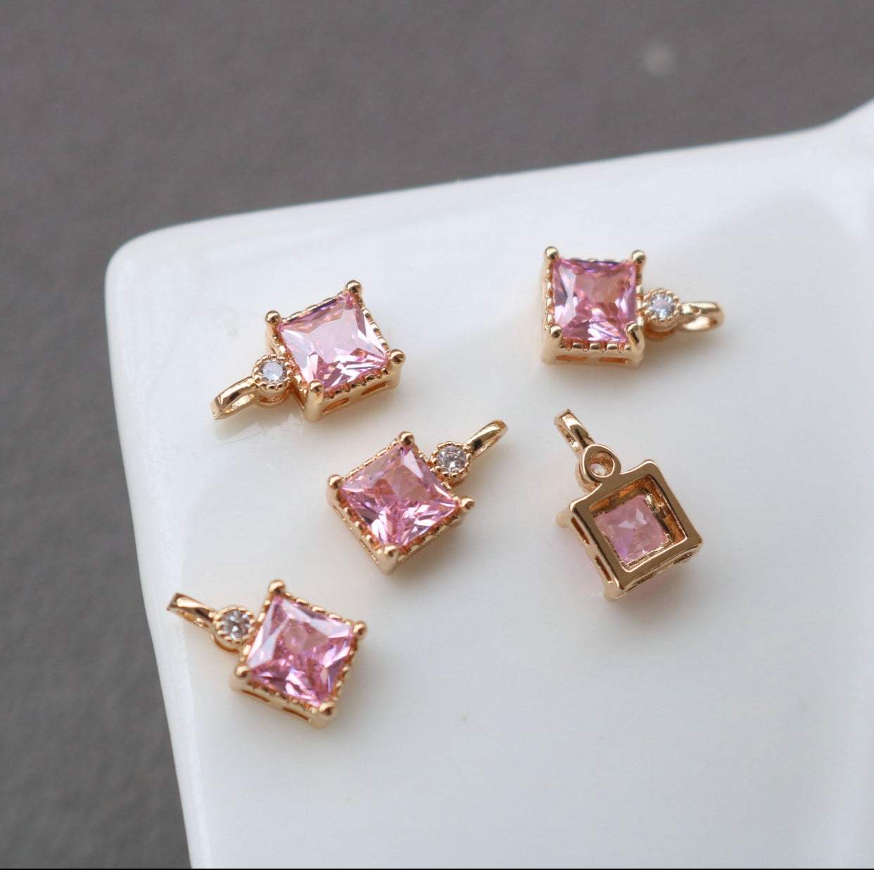 CZ 879 Pink square zircon pendant Anti tarnish - per piece