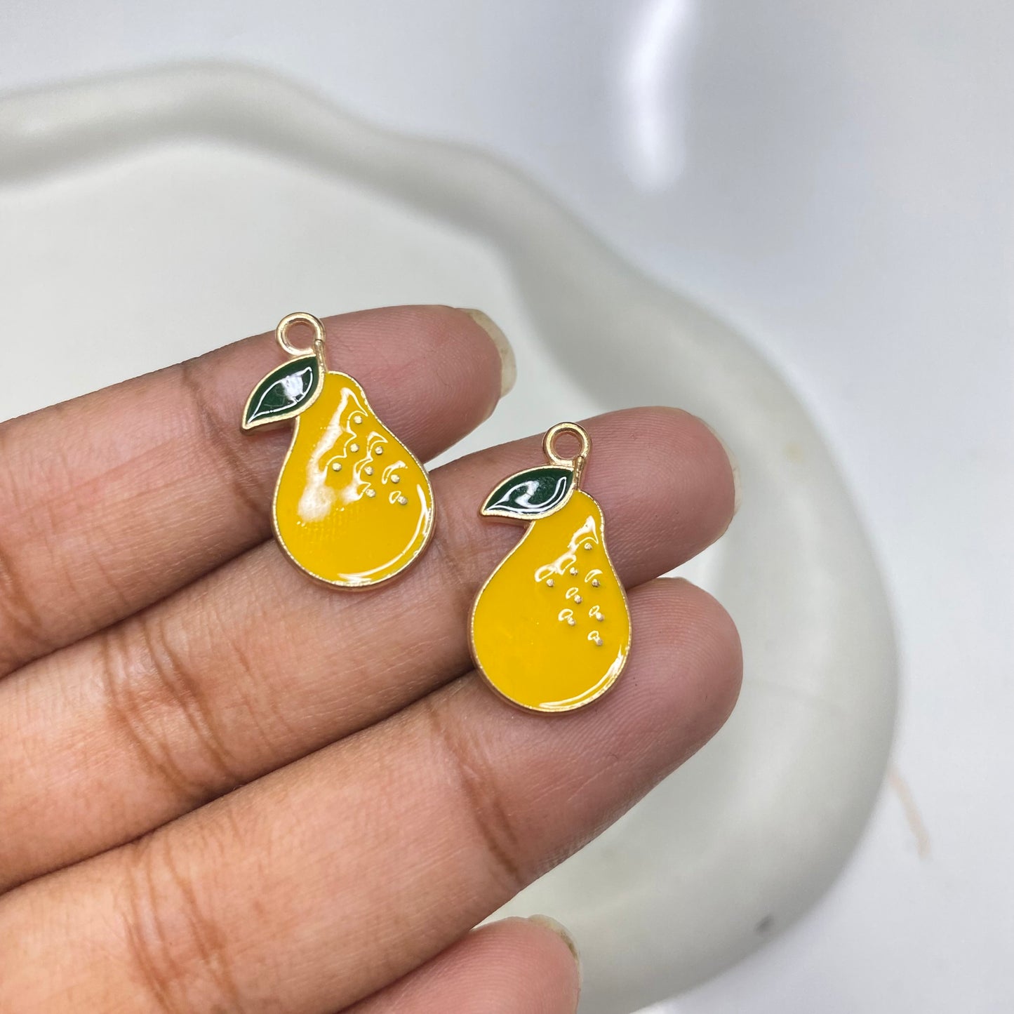 EC 2127 Mango Fruit enamel charm ( 1 pc )