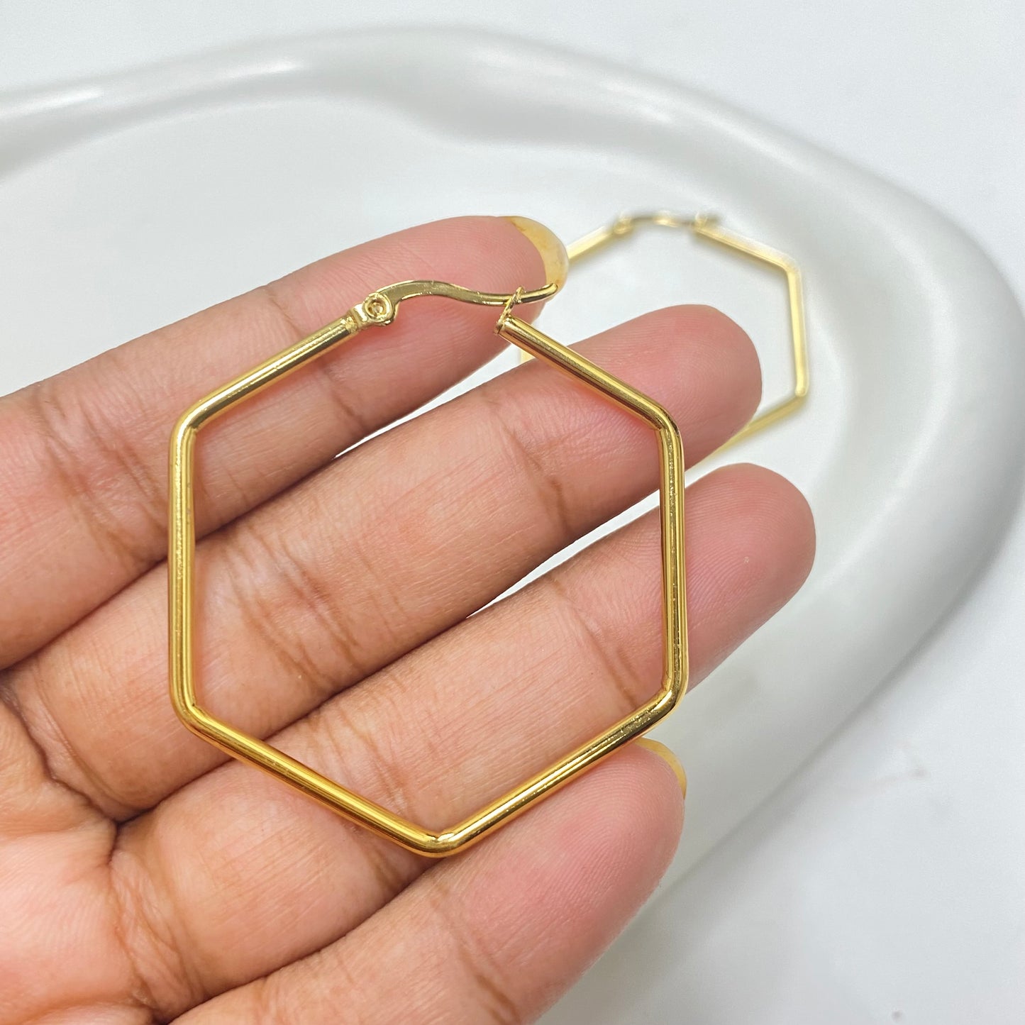 SS 1198 - Hexagon geometric hoops - 18k gold plated stainless steel - per pair - anti tarnish