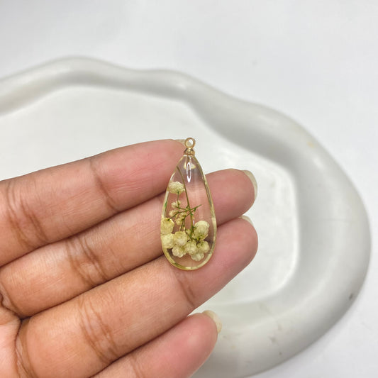 RC 1734 dried flower resin pendant - per piece