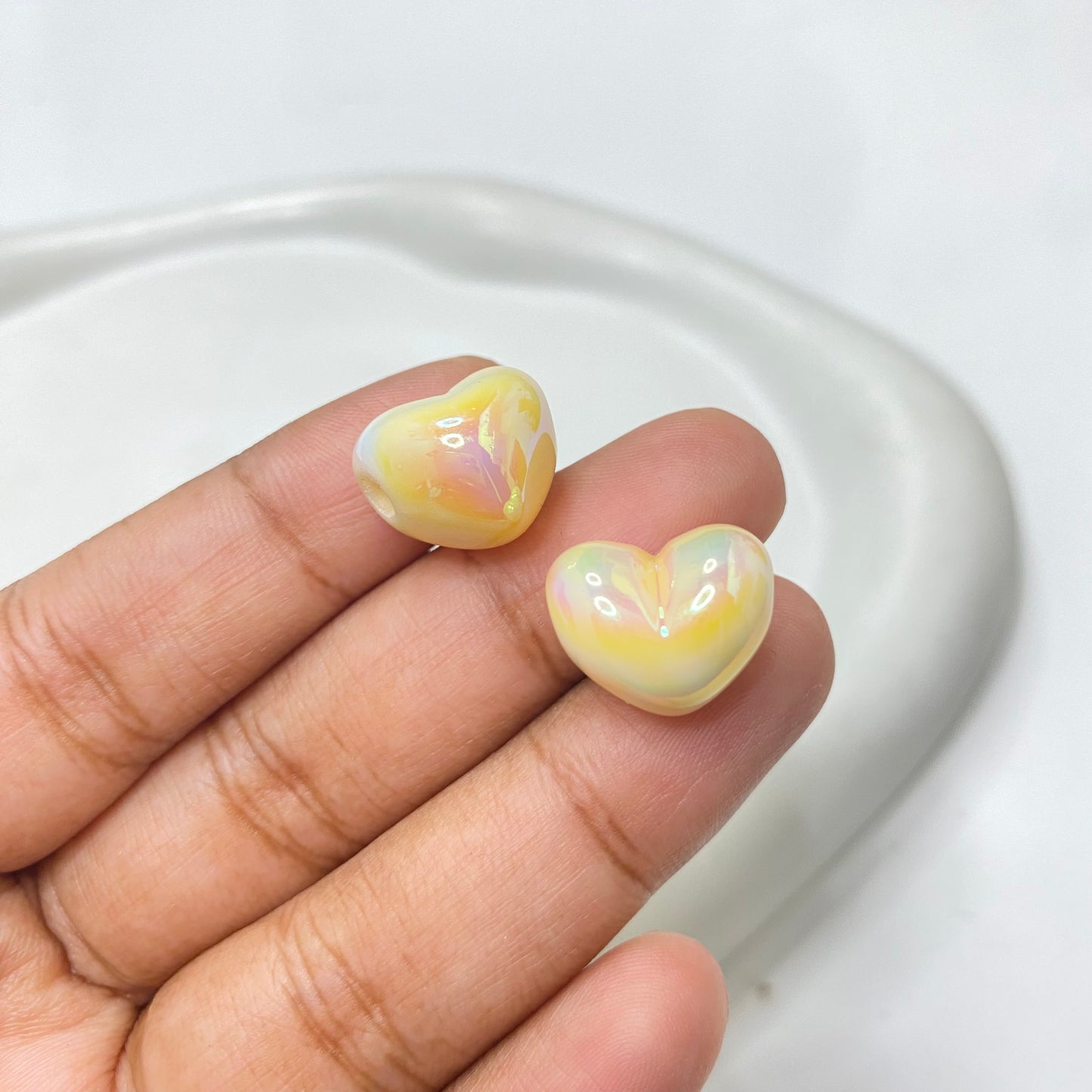 AC 1491 Heart rainbow uv plated shiny irrediscent Acrylic bead- per piece