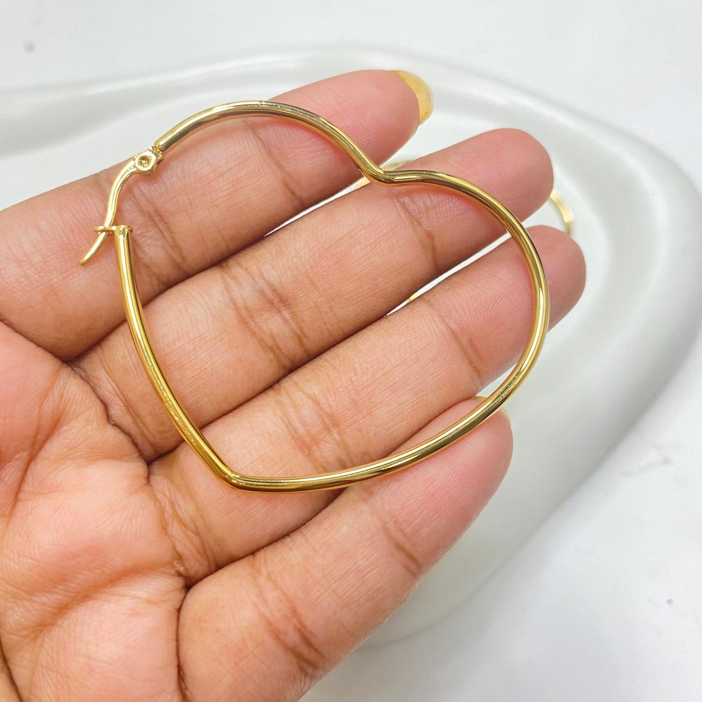 SS 1196 - heart geometric hoops - 18k gold plated stainless steel - per pair - anti tarnish