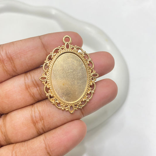 CB 1333 Antique gold cameo pendant - per piece