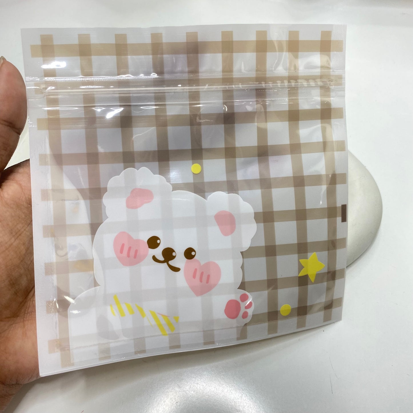 Bear brown checked zip lock bag (1 pc )