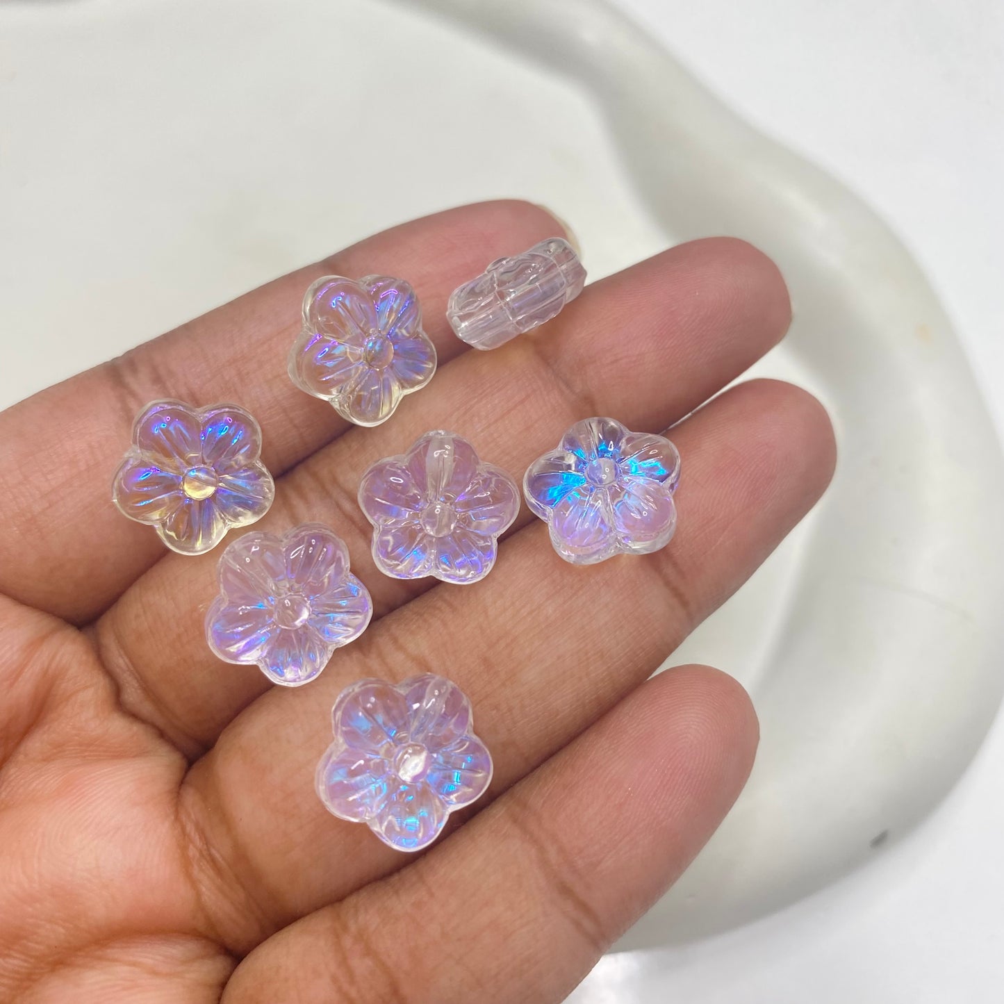 GB 2115 Holographic Clear flower glass bead ( 1 pc )