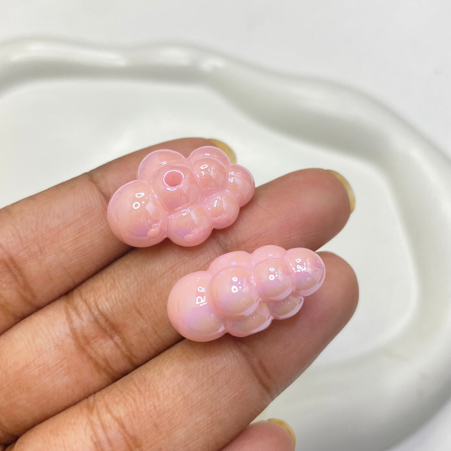 AC 1175 Pink iridescent bubble cloud Acrylic bead- per piece