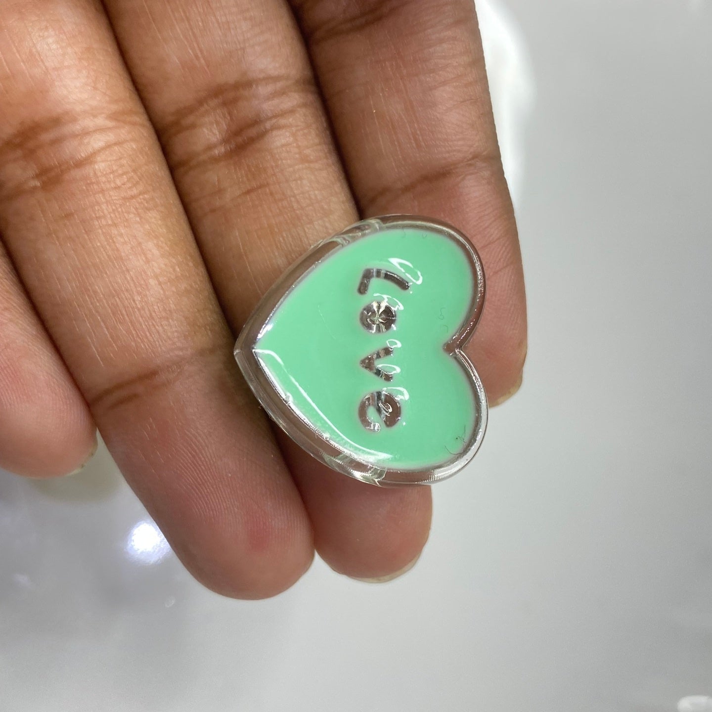 A742 Green love heart bead