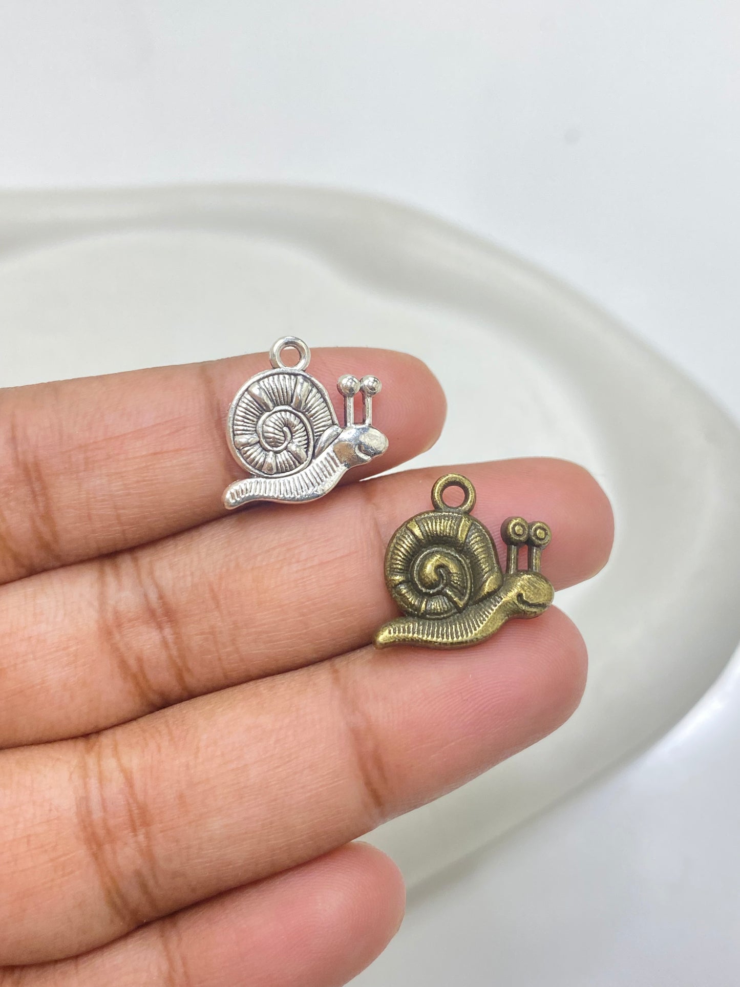 MC 2323 Snail charm ( 1 pc )