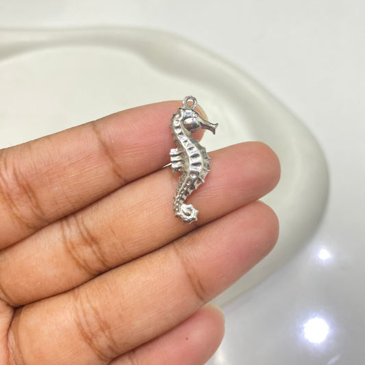 SS 1579 Sea horse charm silver plated stainless steel - per piece - anti tarnish