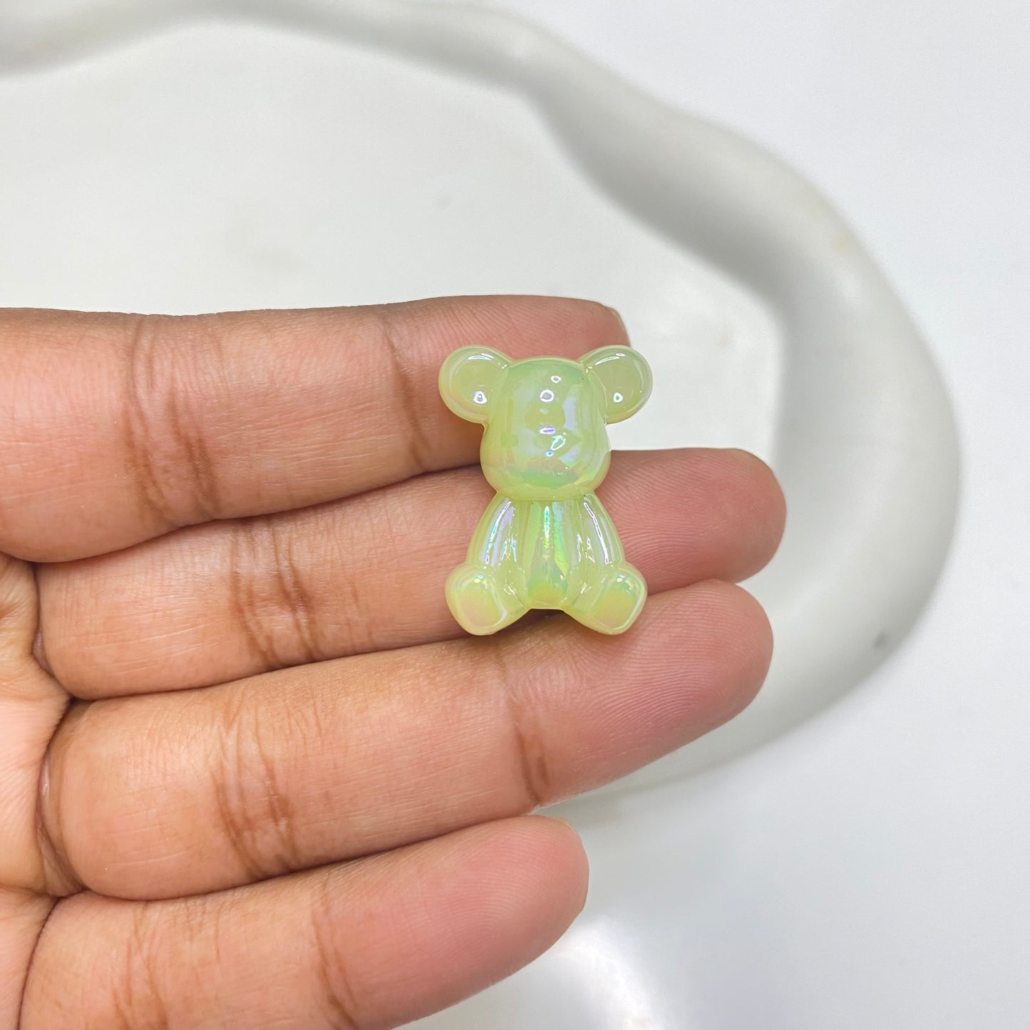 AC 1789 Luminous Bear uv plated shiny irrediscent Acrylic bead ( 1 pc )