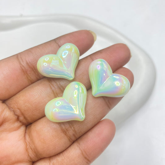 AC 1282 Green shiny irrediscent heart Acrylic bead- per piece