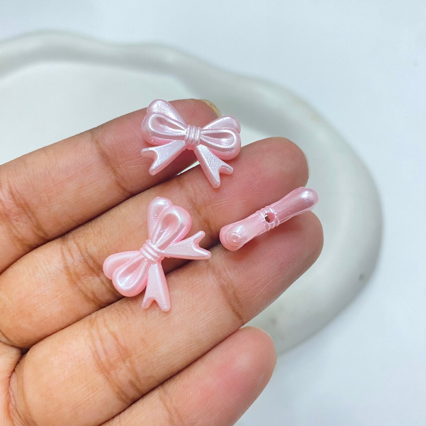 AC 2065 light pink bow pearl shiny luminous Acrylic bead ( 1 pc )