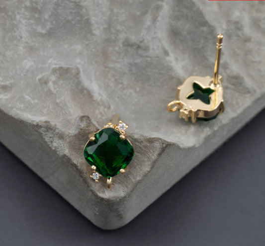 CZ542 Green Zircon crystal gold plated stud- anti tarnish