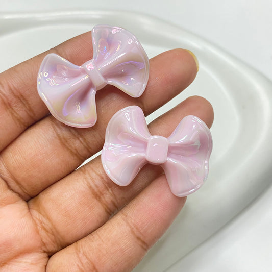 AC 1148 light purple bow iridescent Acrylic bead - per piece