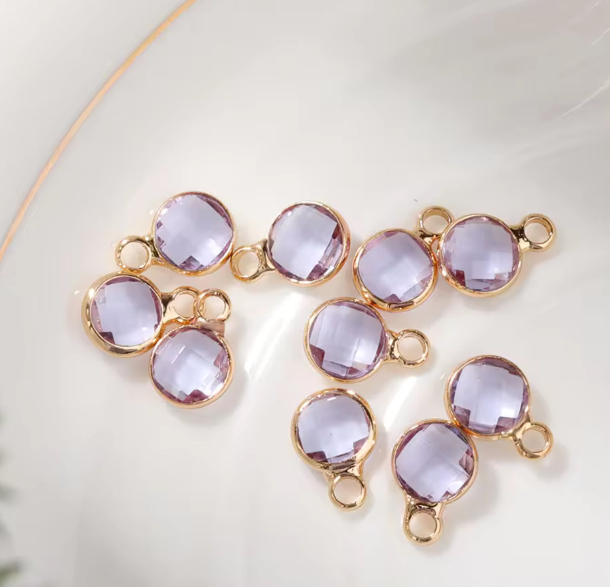 CZ 531 light purple round gold plated crystal charm ( 1 pc ) Anti tarnish