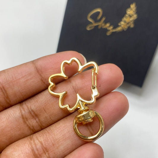 KC368 Gold sakura flower keychain clasp - High Quality