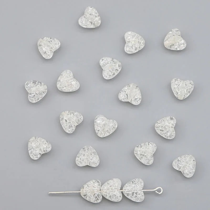 AB 576 White perforated heart ( 1 pc )