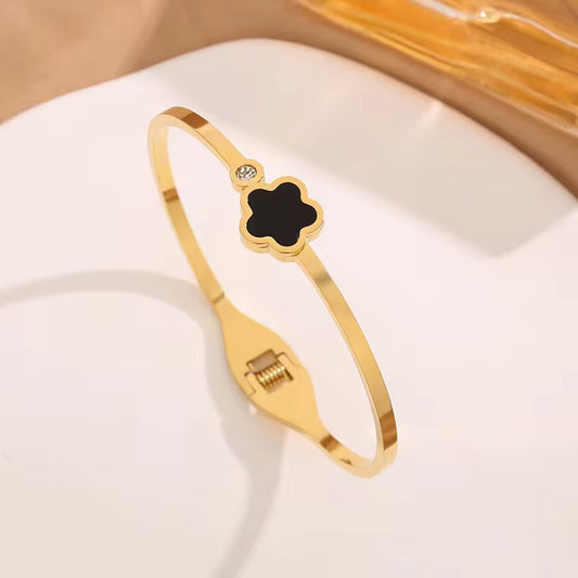 SS 15 Black Clover Bangle Bracelet - 18k stainless steel - Anti tarnish