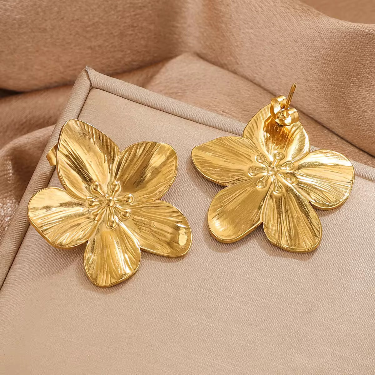 SS 35 Big Floral Earrings - 18k stainless steel - Anti tarnish - Wholesale