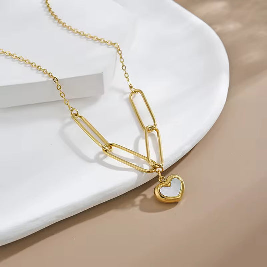 SS 137 Heart shell Necklace - 18k stainless steel - Anti tarnish - Wholesale