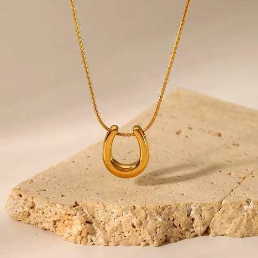 SS 140 U shaped horseshoe snake chain Necklace - 18k stainless steel - Anti tarnish - Wholesale