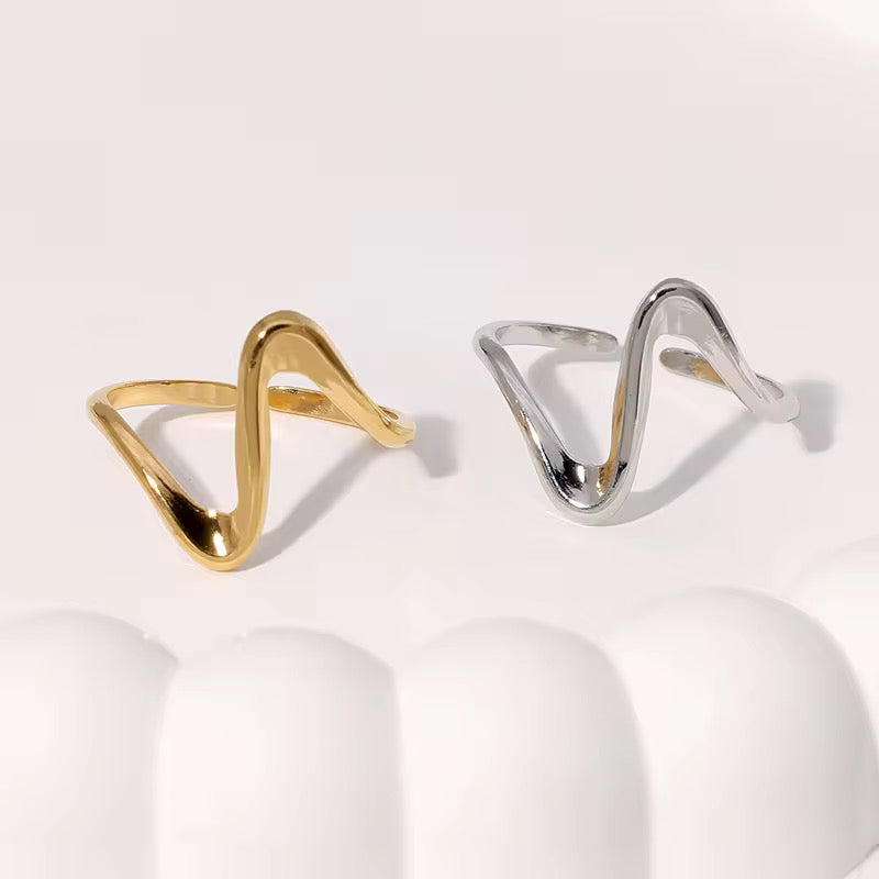 SS 151 Wavy ring adjustable - 18k stainless steel - Anti tarnish - Wholesale