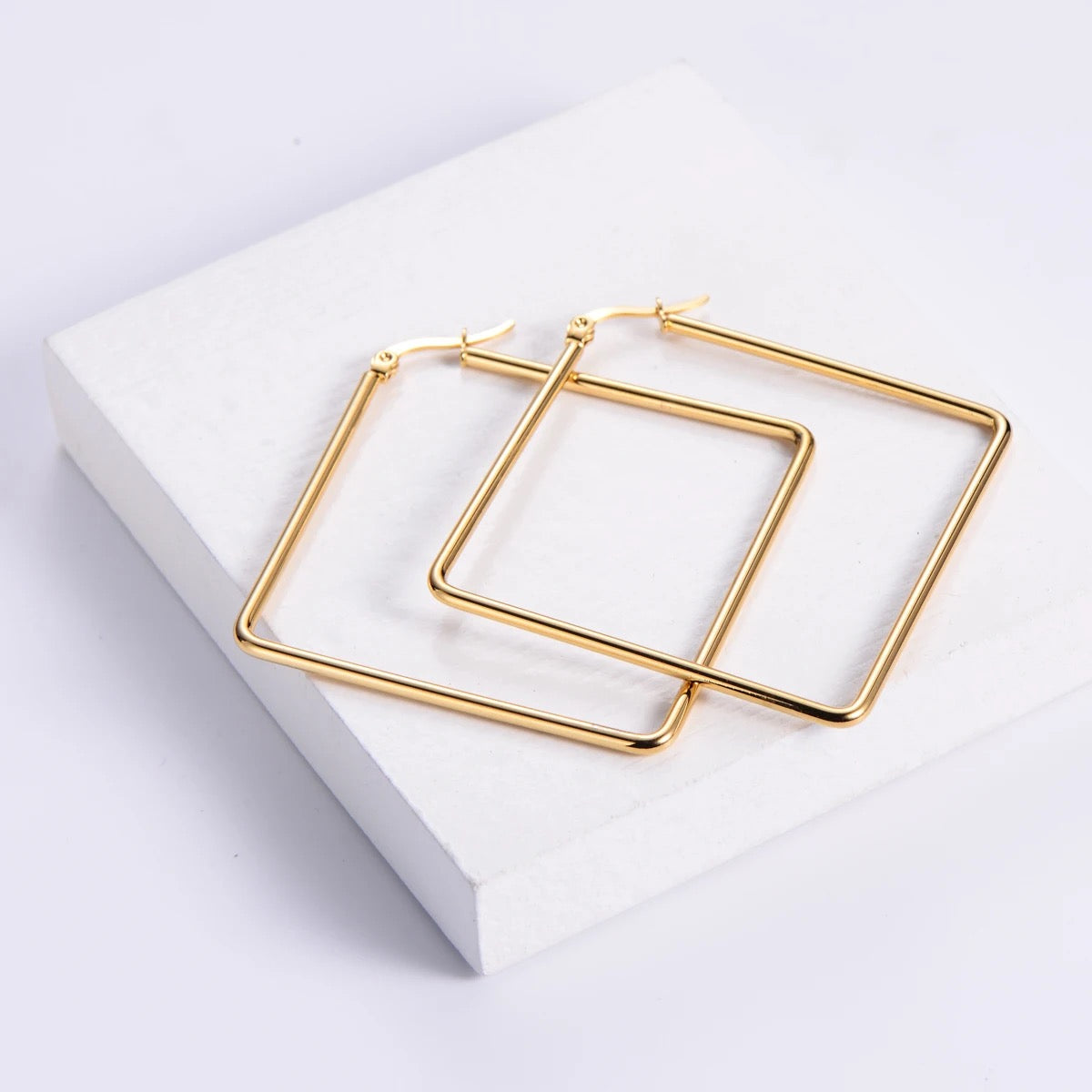 SS 1393 - square geometric hoops - 18k gold plated stainless steel - per pair - anti tarnish