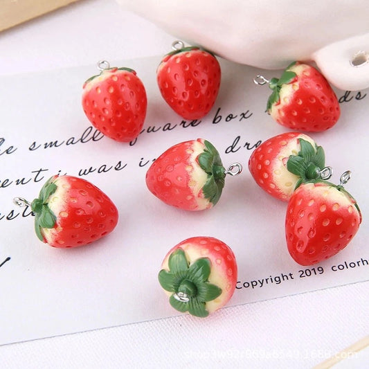 RC 1502 Strawberry charm - per piece