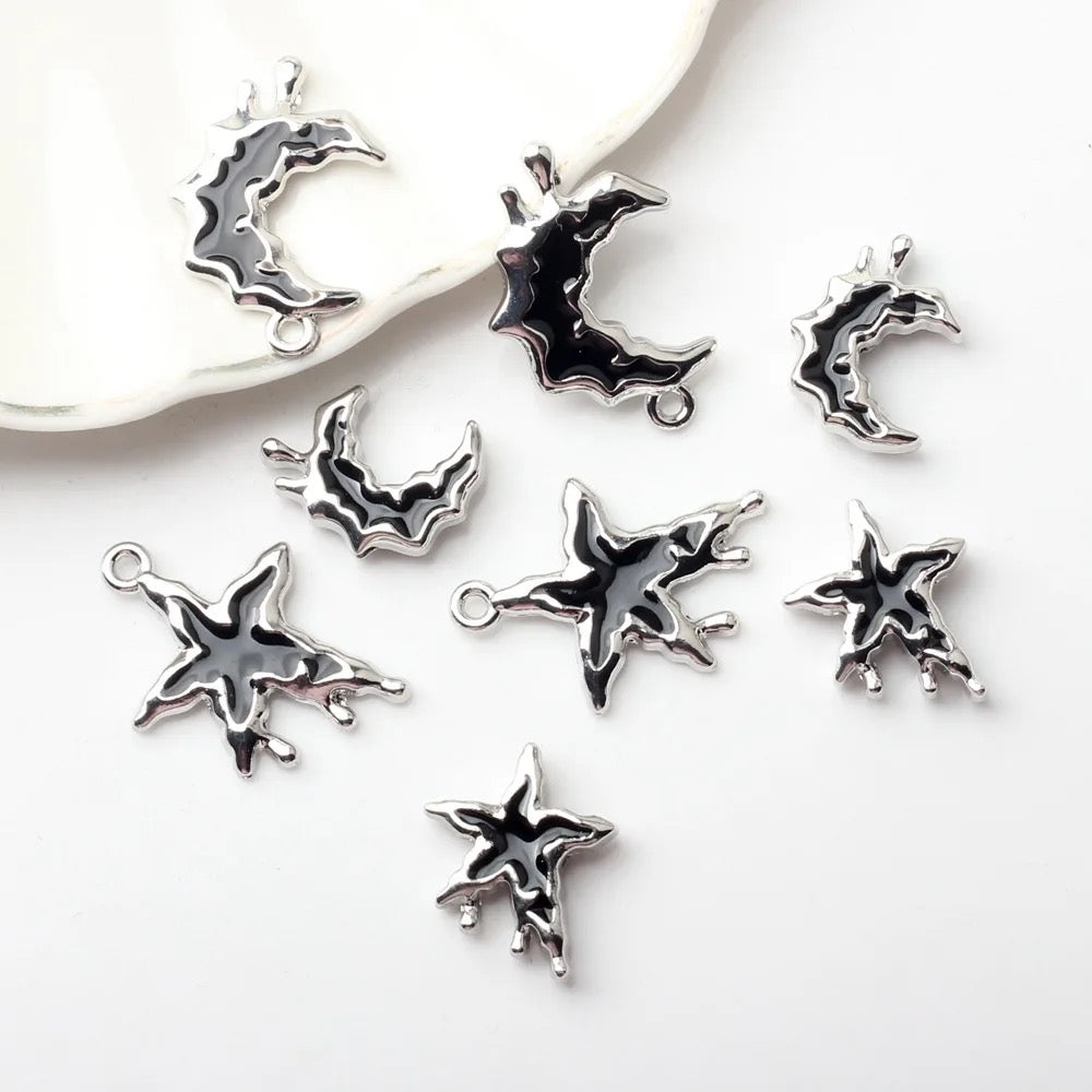 AC 1702 Black star alloy charm ( 1 pc )