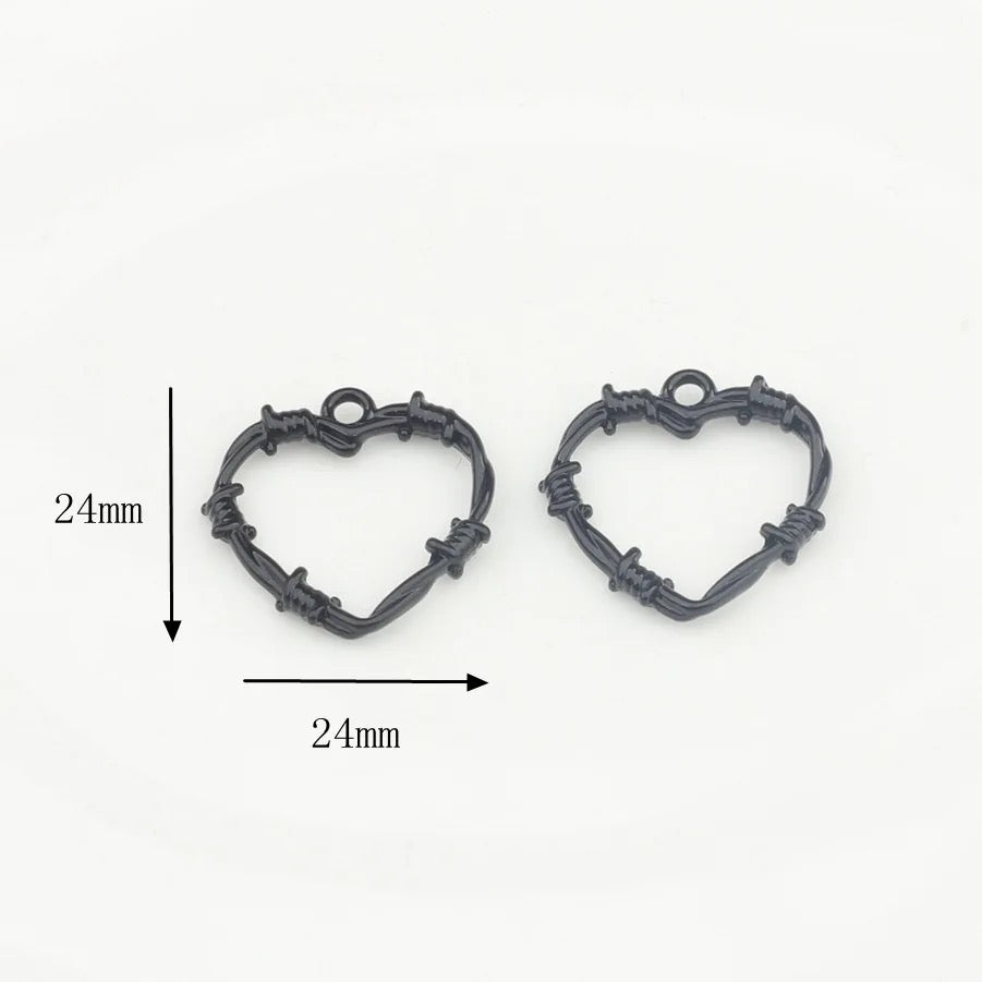 AC 1748 Heart alloy charm - tarnish resistant - per piece